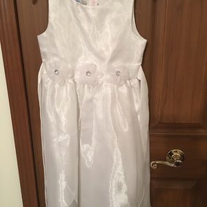 White flower girl dress size 7